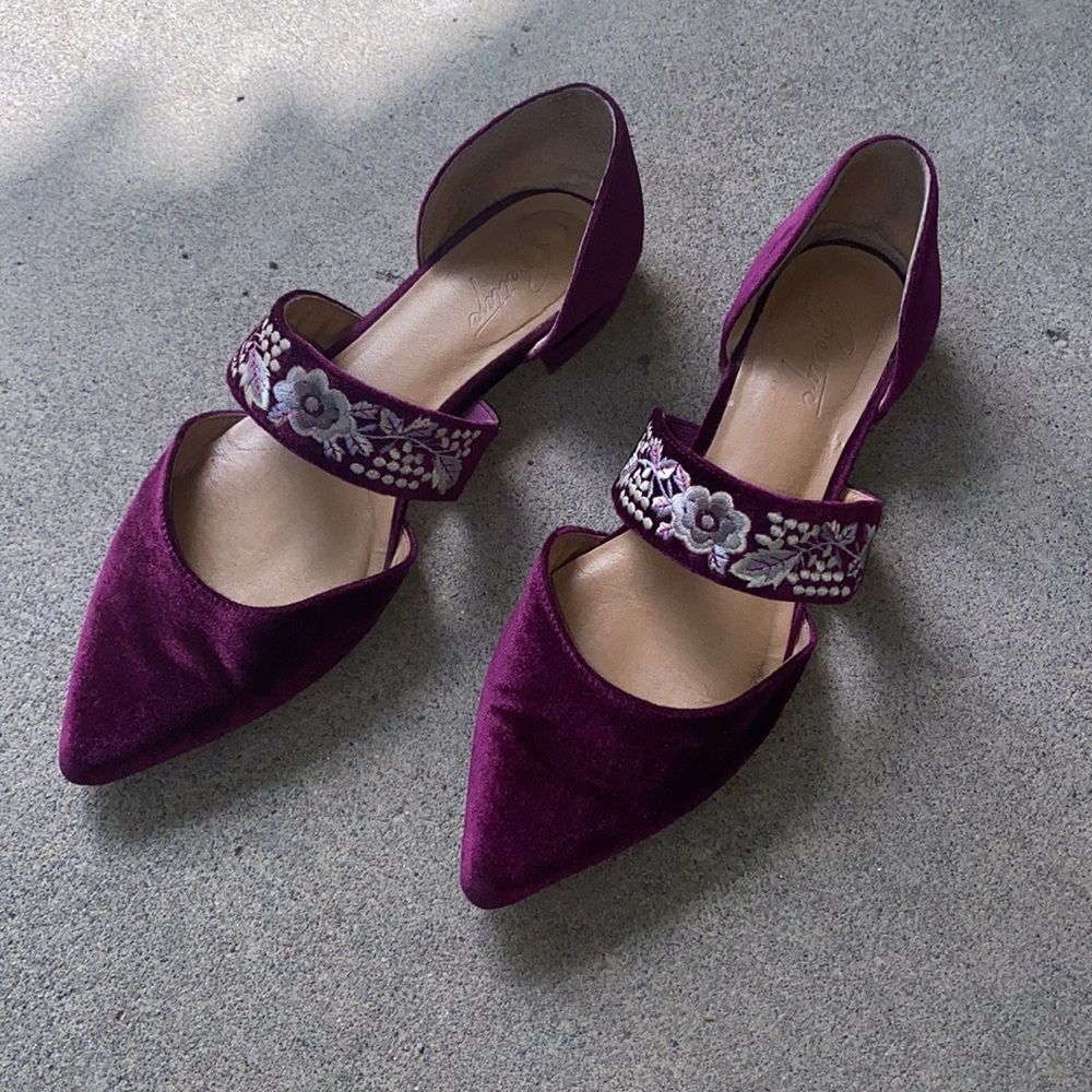 SUNDANCE Bettye Muller Embroidered Flats | 8.5 - Picture 3 of 8